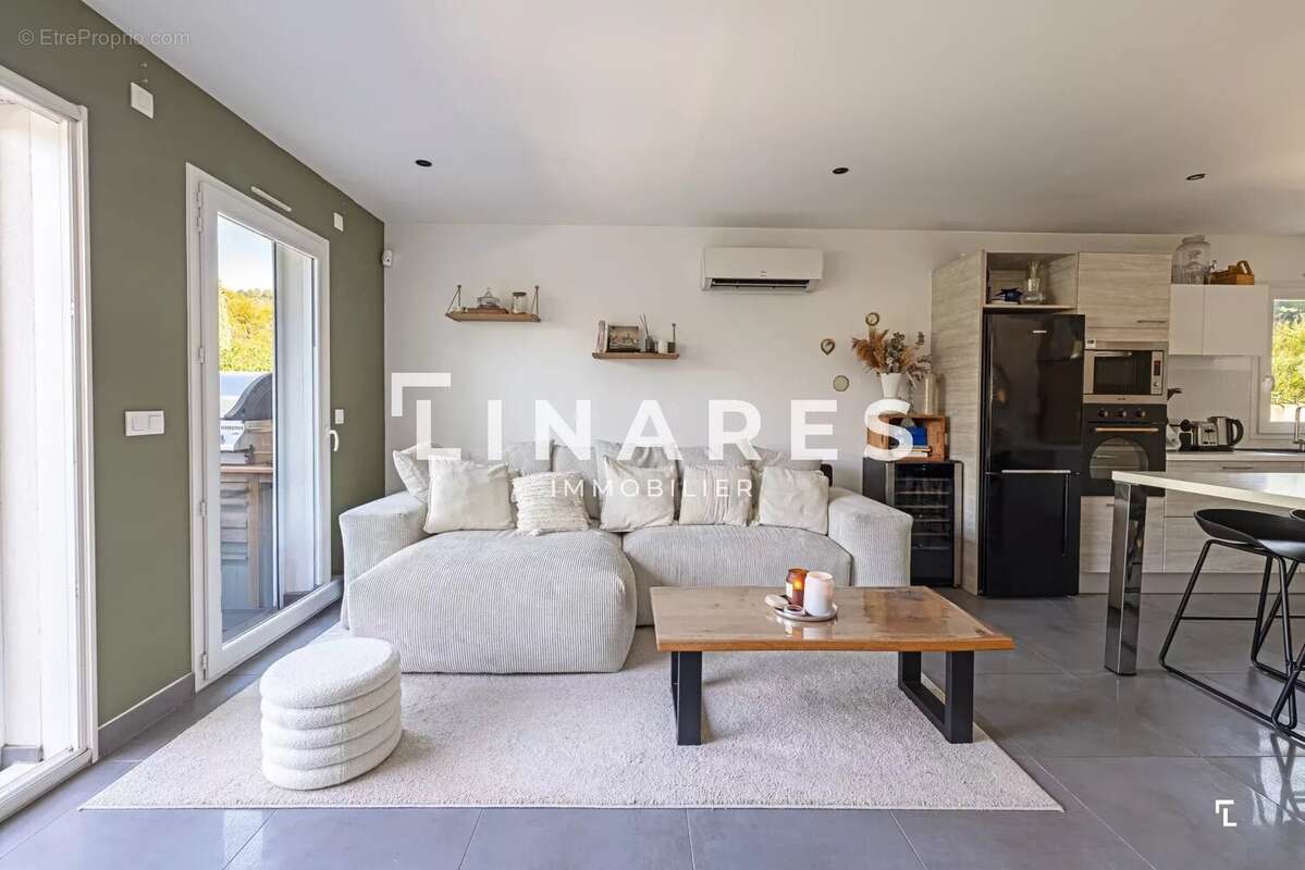 Appartement à MARSEILLE-12E