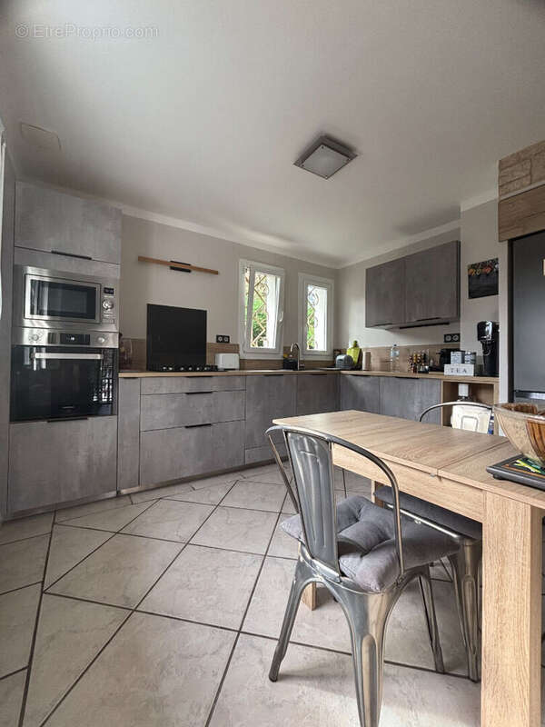 Maison à TASSIN-LA-DEMI-LUNE