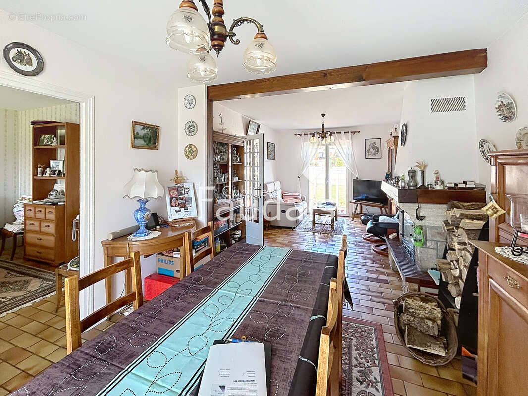 Maison à GRANDCAMP-MAISY