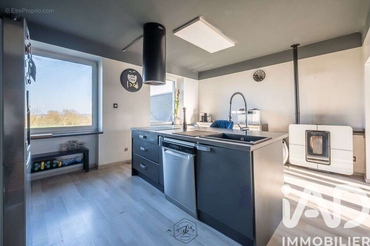Maison 112 m² à Thionville  - photo 5