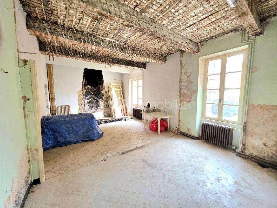 Maison à MONDRAGON