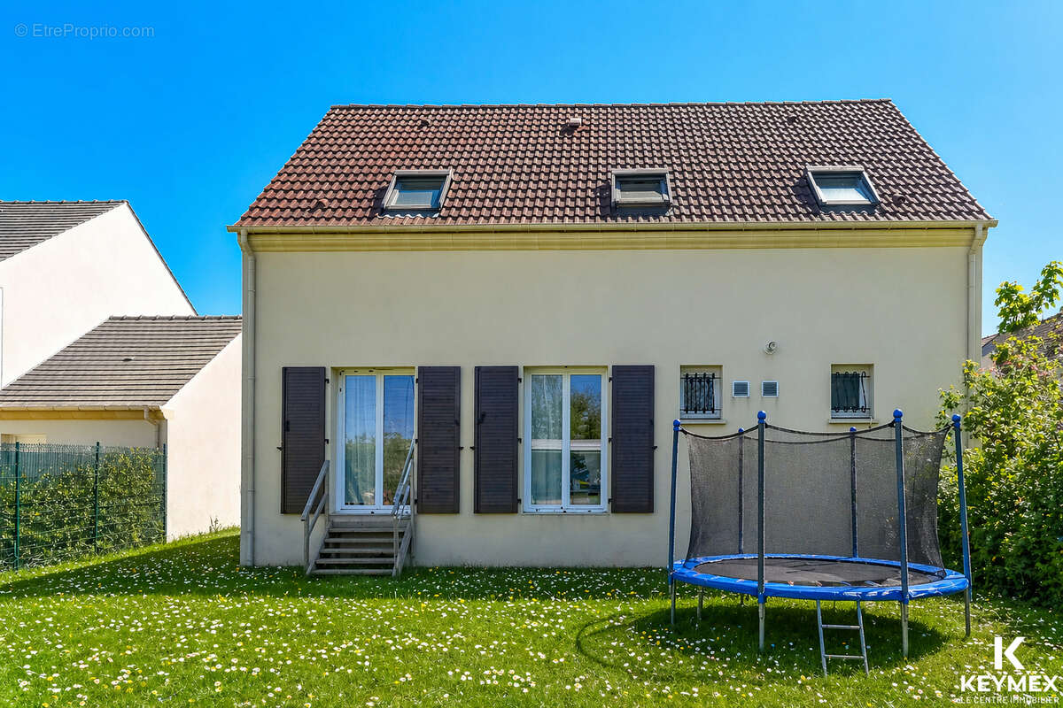 Maison familiale 4 chambres avec suite parentale et sous-sol total ? Persan / Chambly - photo 2