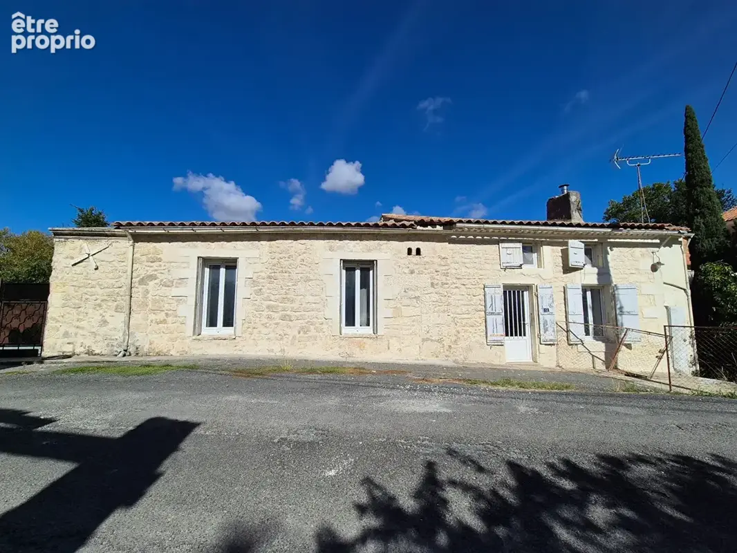 Maison à SAINT-SAVINIEN