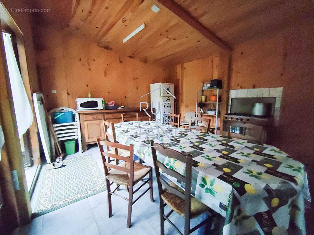 Terrain de loisirs Monthoiron 5620m² - photo 5