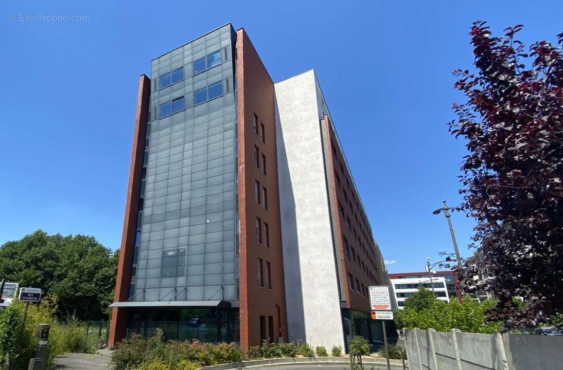 INVESTISSEMENT LOCATIF  ROSNY SOUS BOIS - Résidence Logely Residis  - 7% de rentabilité. - photo 8