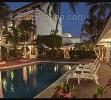 Commerce à MONTHARVILLE