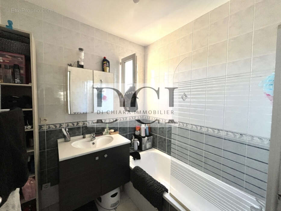 Maison à ENSUES-LA-REDONNE