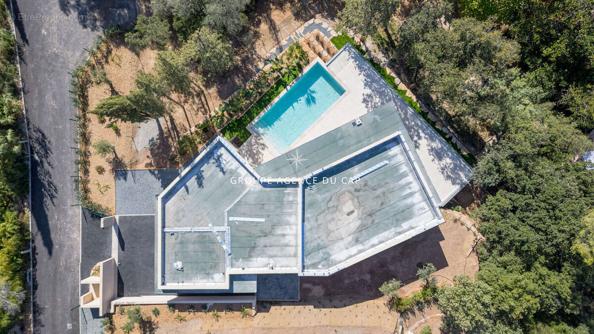 Maison à SAINT-RAPHAEL