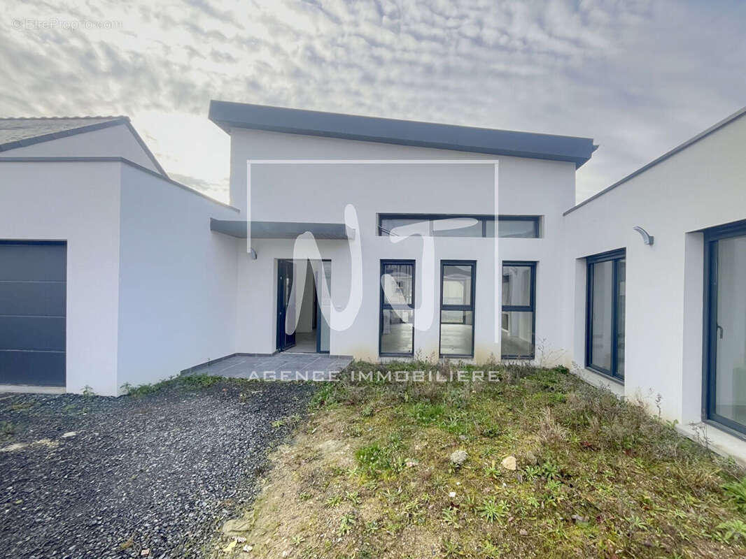 Maison à SAINT-MELAINE-SUR-AUBANCE