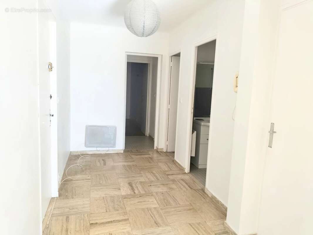 Appartement à VENCE