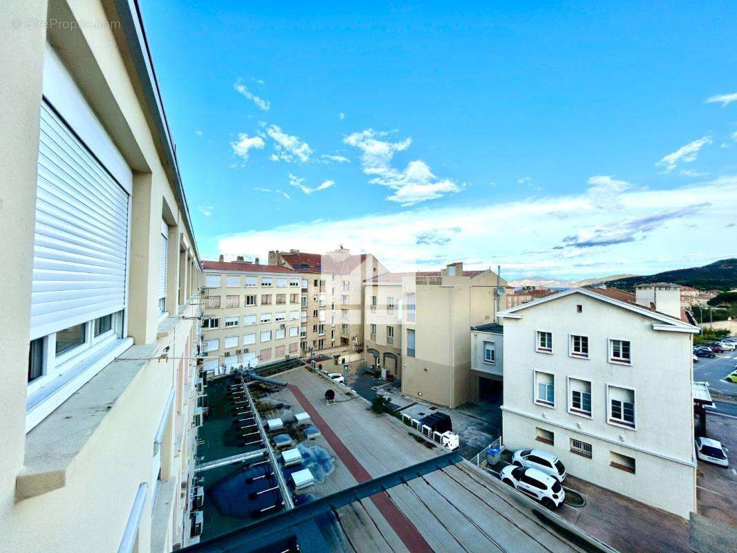 Appartement à L'ILE-ROUSSE