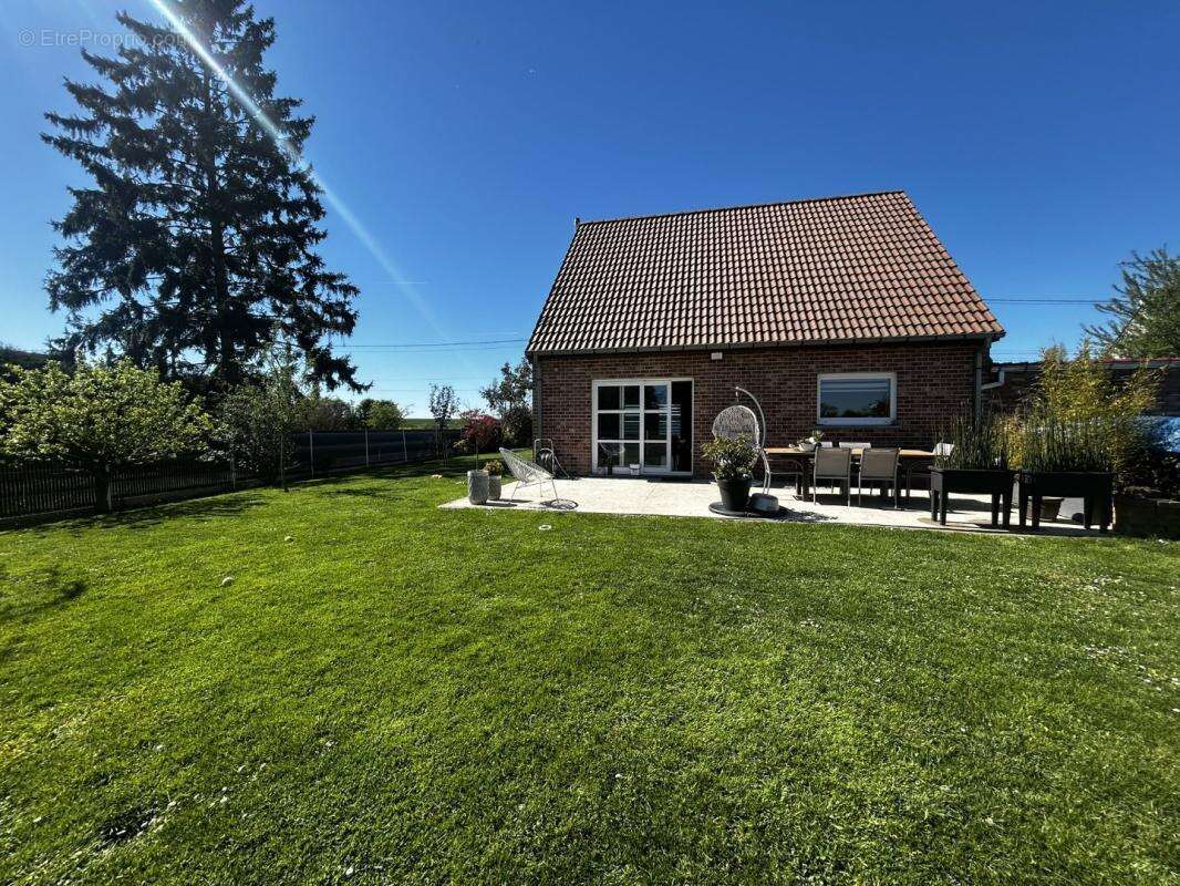 Maison à SERANVILLERS-FORENVILLE