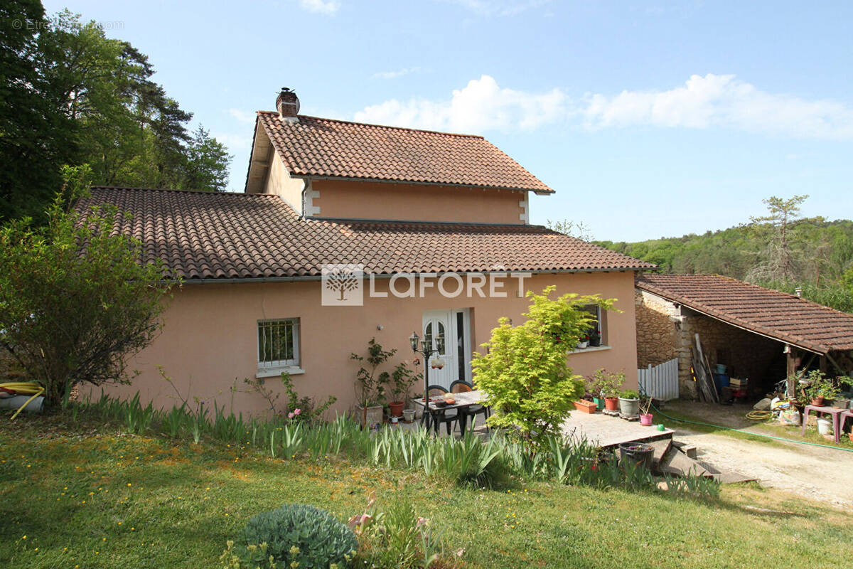 Maison à CHATEAU-L'EVEQUE