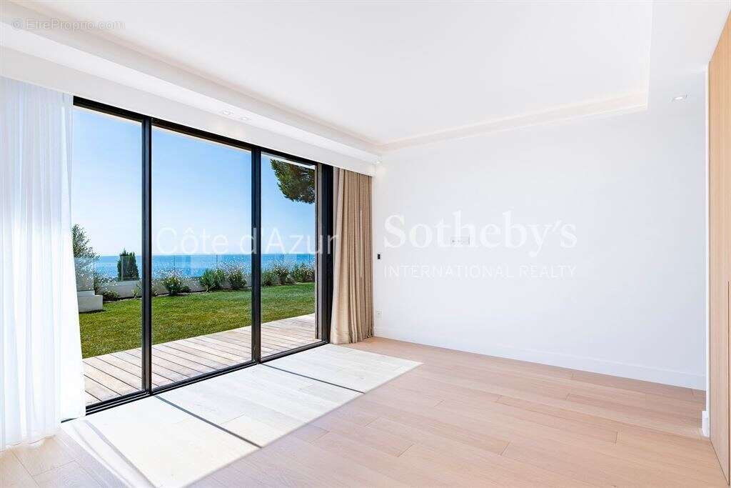 Maison à ROQUEBRUNE-CAP-MARTIN