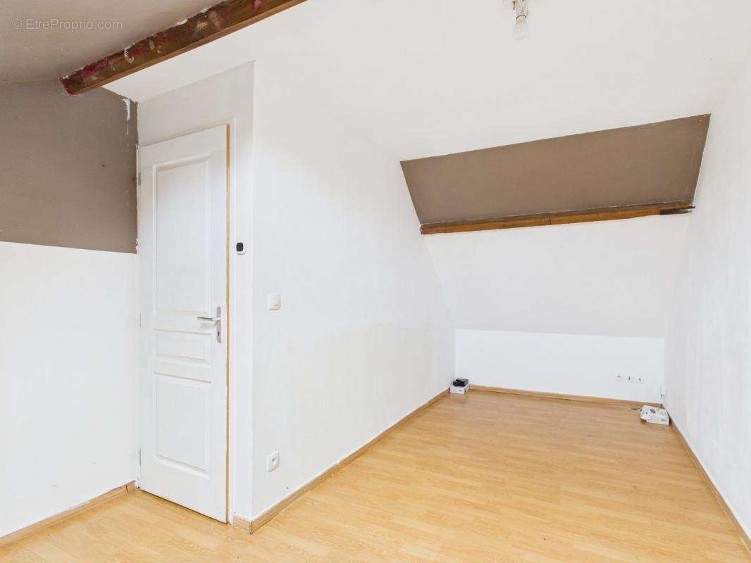 Maison à FONCHES-FONCHETTE