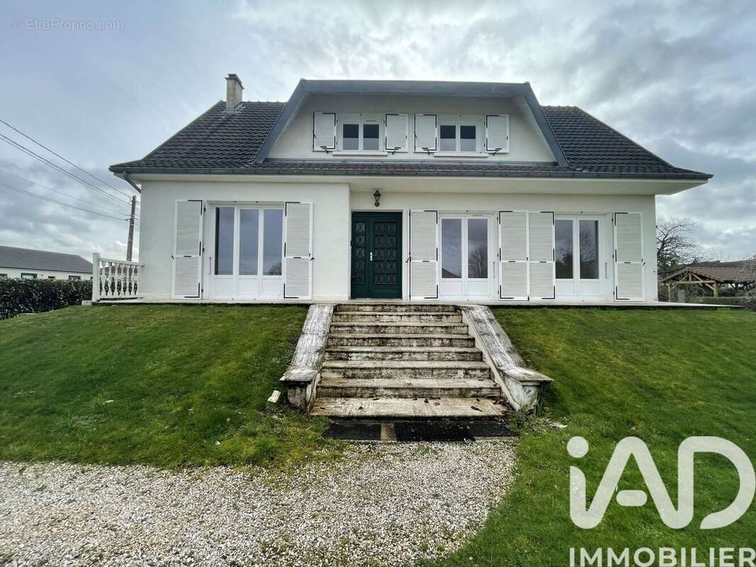 Photo 2 - Maison à DECIZE