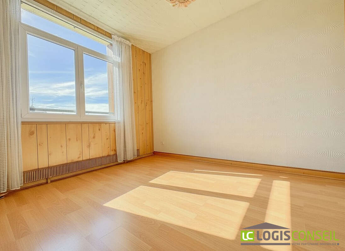 Appartement à CHATILLON