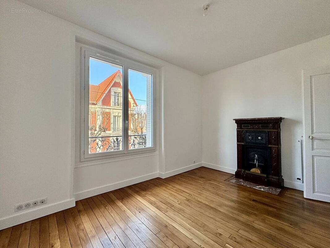 Appartement à COLOMBES