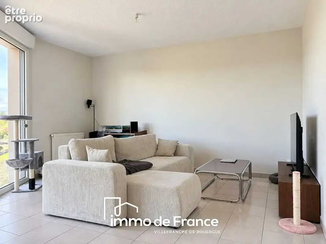 appartement T2 de 48 m² avec vue panoramique, parking et piscine. - photo 3