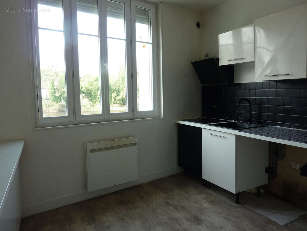 Maison à MONTMORILLON