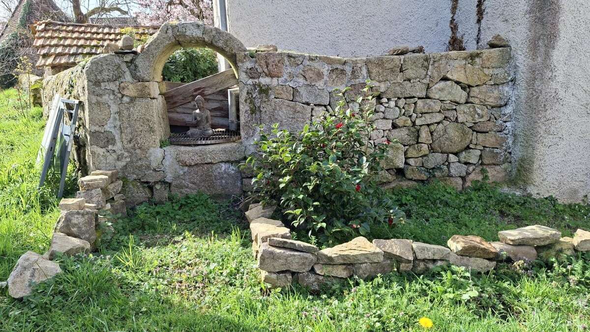 Maison à TEYSSIEU