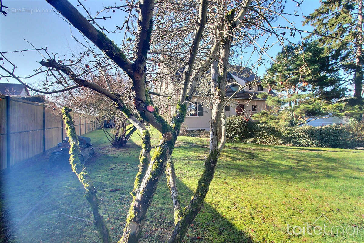 Maison à CERNAY-LA-VILLE