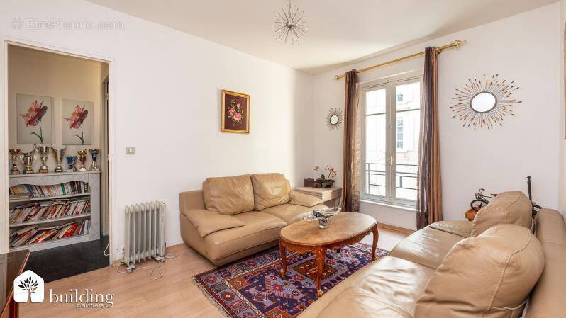 Appartement à LEVALLOIS-PERRET