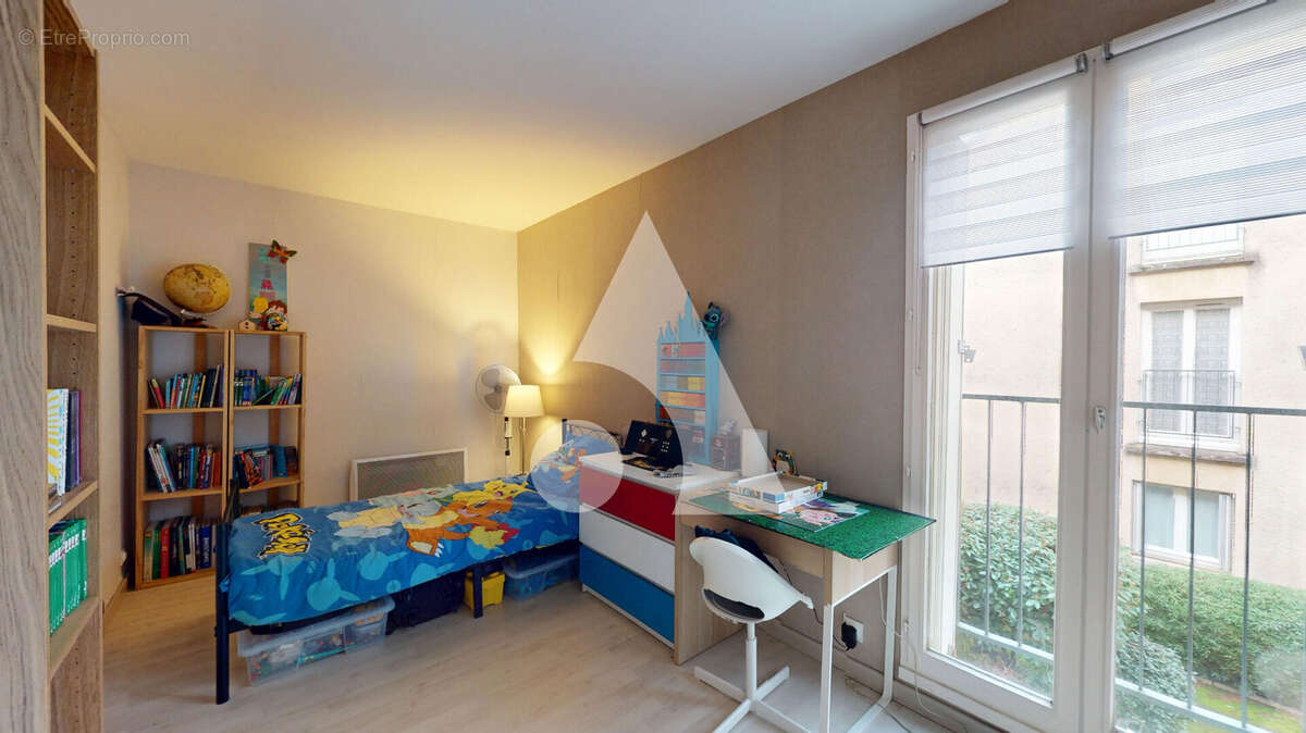 Appartement à LARDY