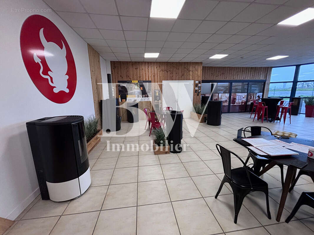 Commerce à PLOUEDERN