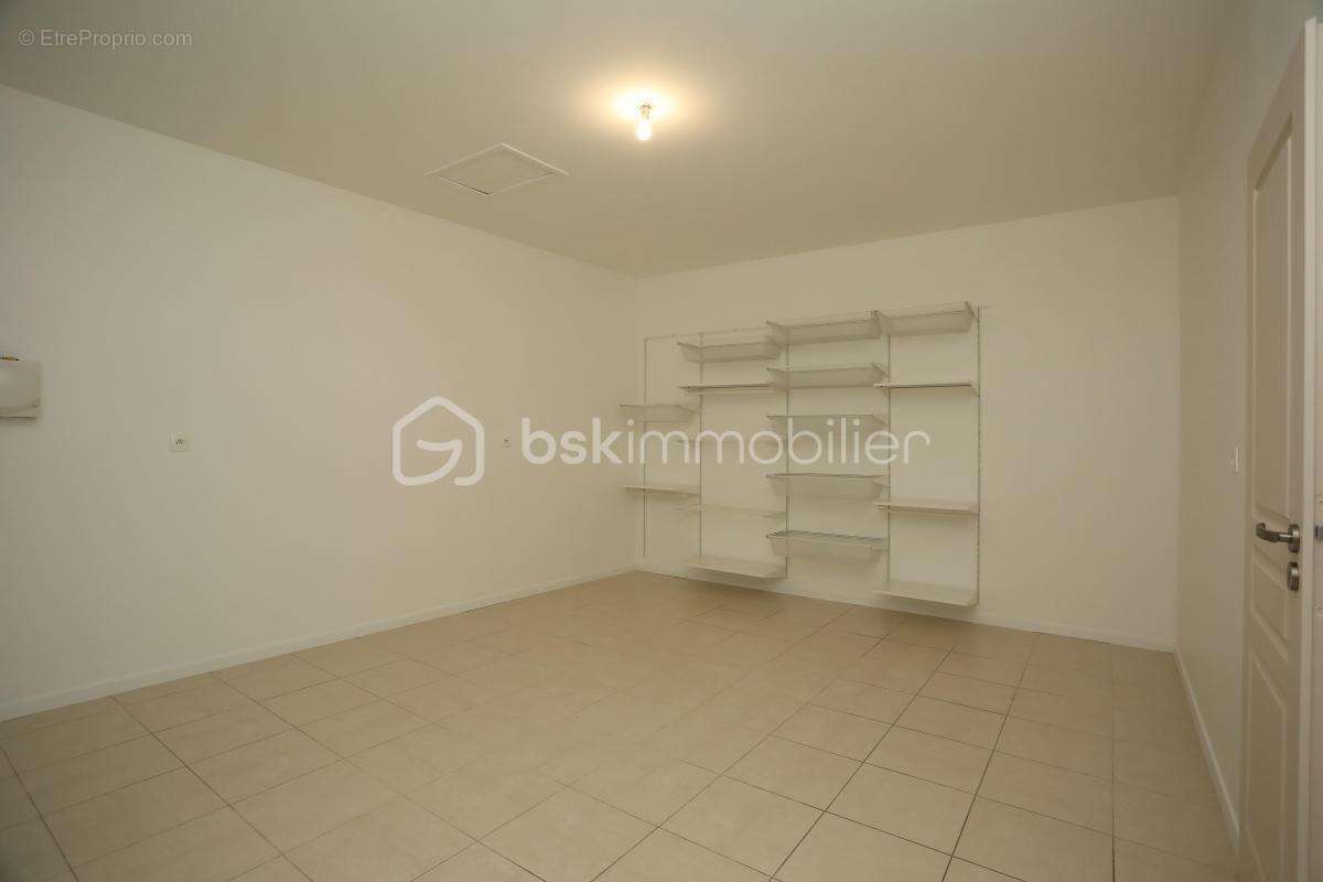 Maison à PAREMPUYRE