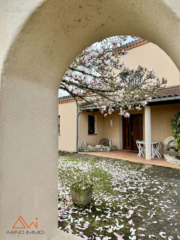Maison à BRENS