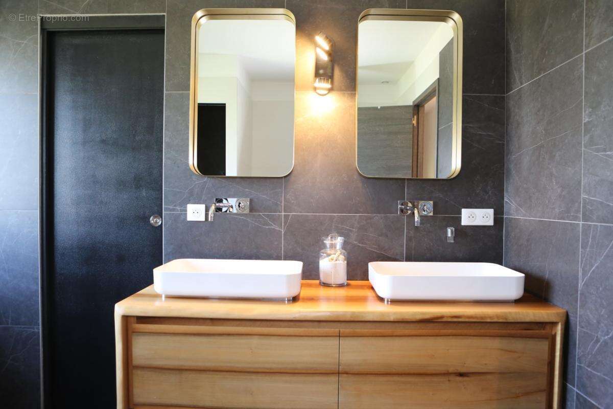 Maison à vendre 6 pièces AIX EN PROVENCE (13) - photo 9