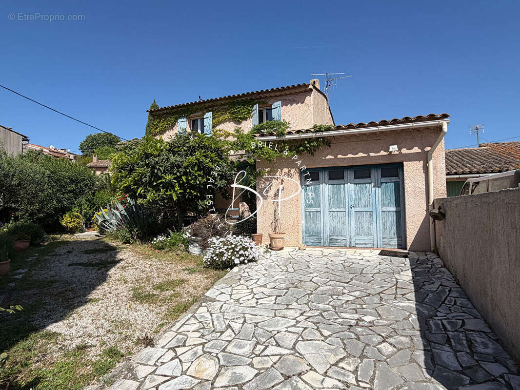 Maison à LORGUES