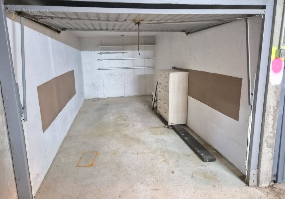 Parking à LE BARCARES