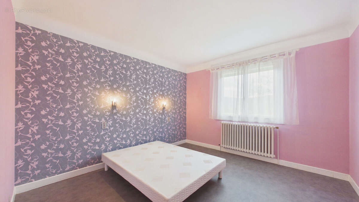 Pavillon lumineux avec accès plain-pied et appartement au RDC - photo 4