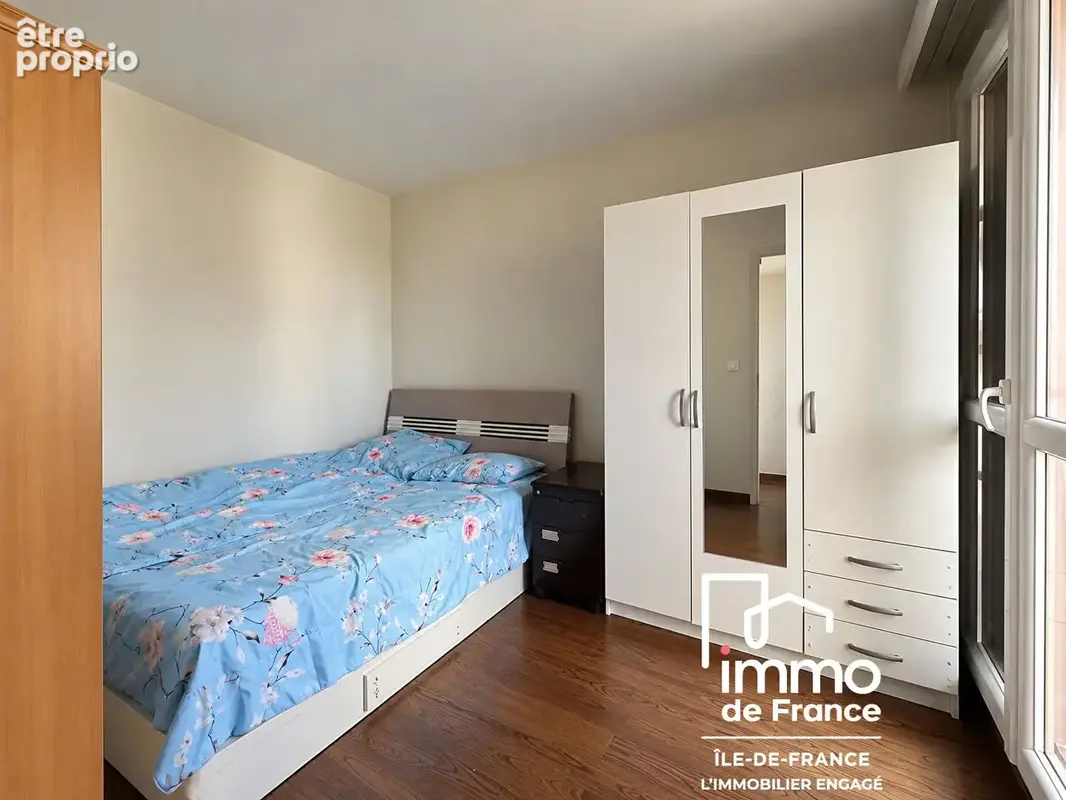 Appartement Aubervilliers 4 pièce(s) 74.64m2 - photo 4