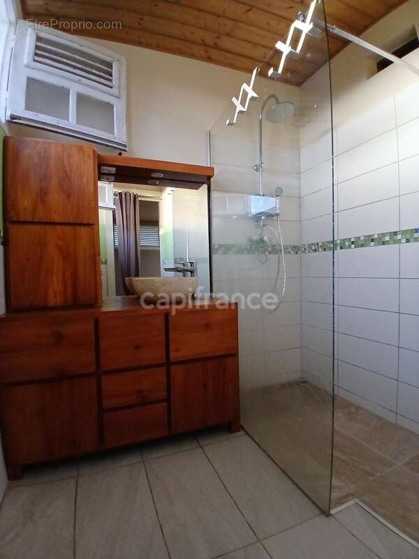 Maison à RIVIERE-PILOTE