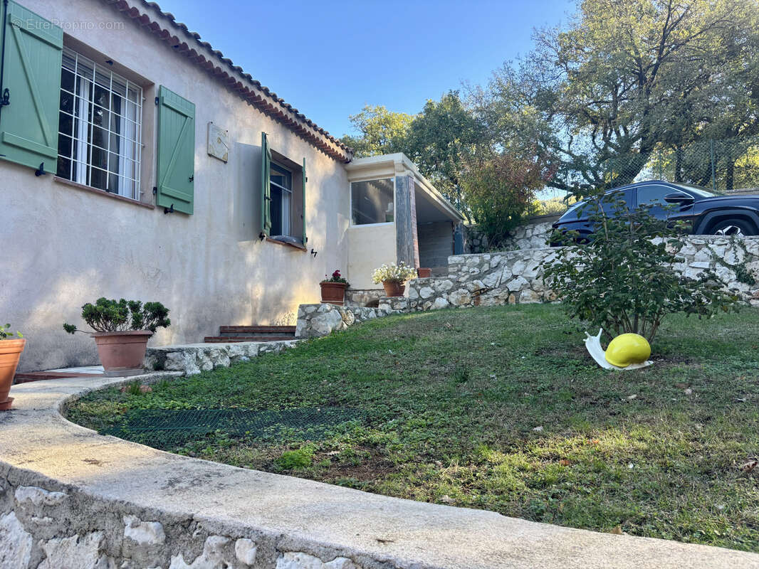 Maison à LA TRINITE