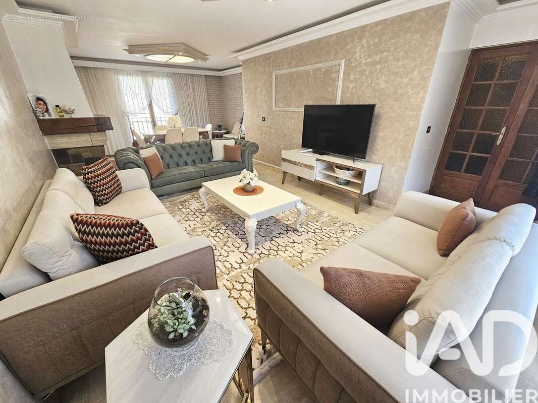 Photo 2 - Maison à LE BLANC-MESNIL