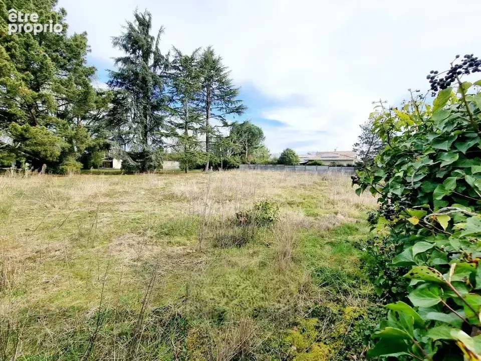 Photo Terrain à Loupian au prix de 230 000€