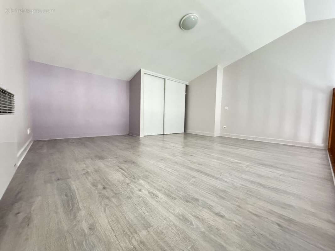 Appartement à SAINTES