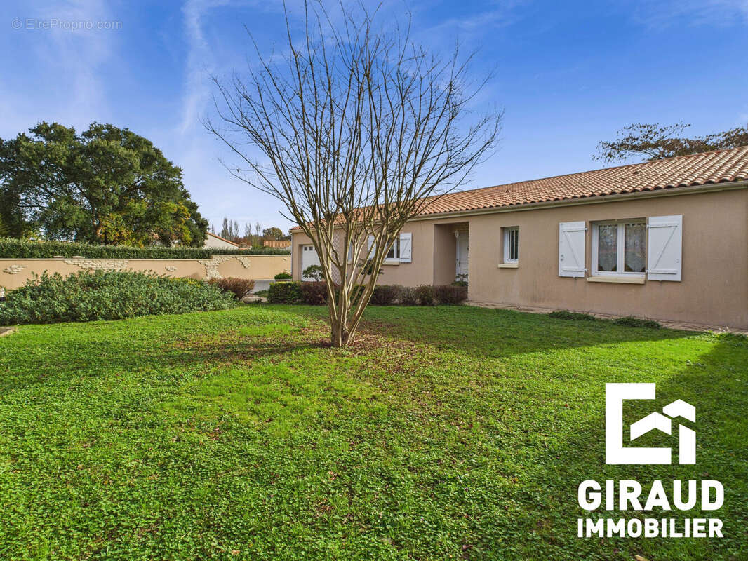 Maison à FONTENAY-LE-COMTE