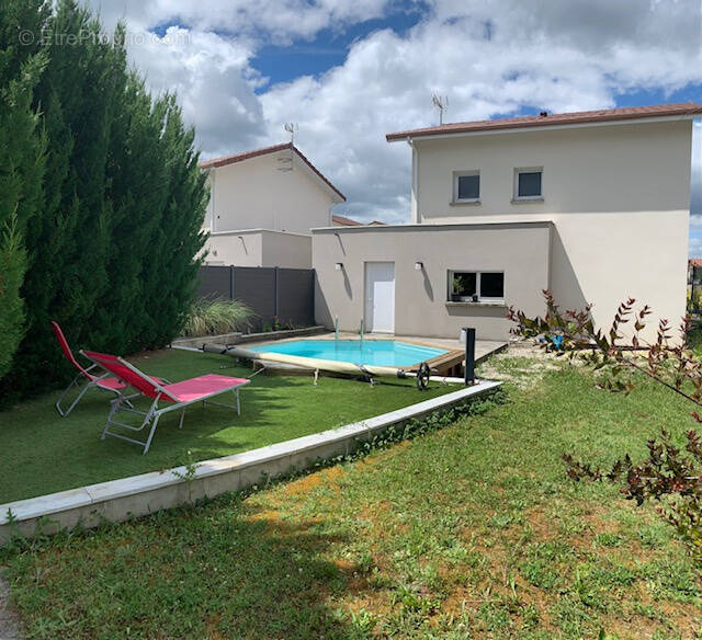 Maison à L'ISLE-D'ABEAU