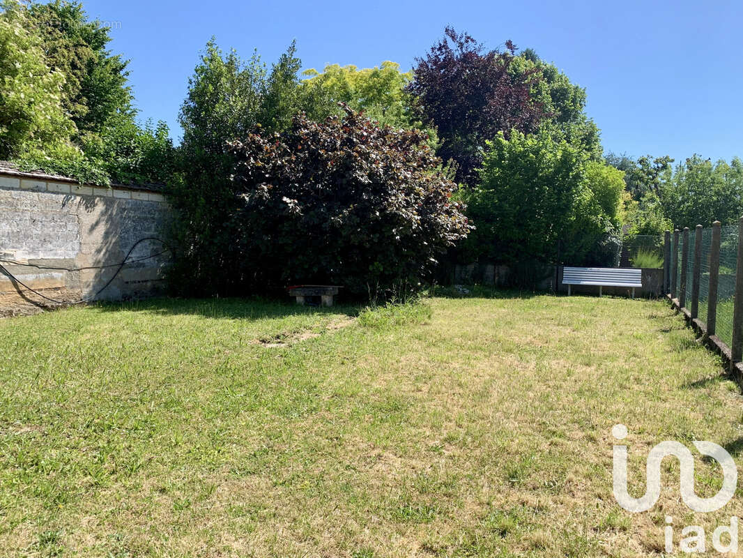 Photo 2 - Terrain à SENS