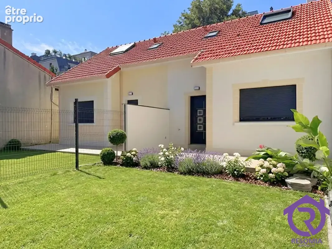 Maison à CHATILLON