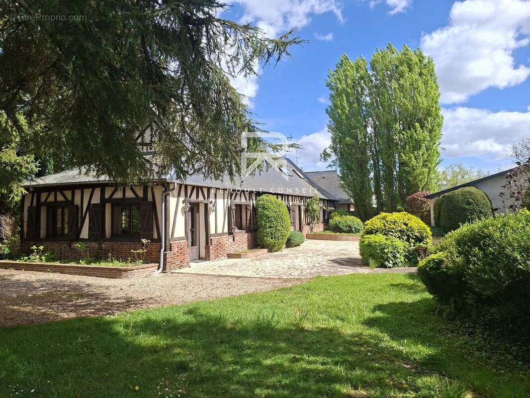 Maison à BEAUMONT-LE-ROGER