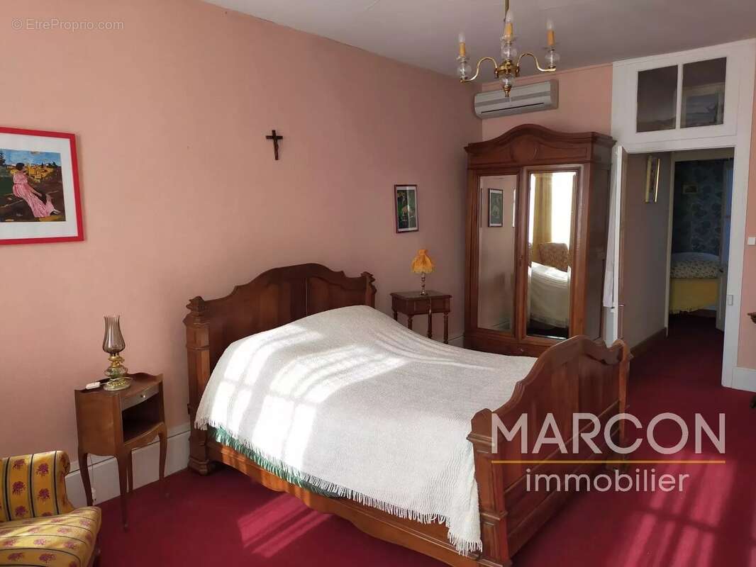 Maison à BENEVENT-L'ABBAYE