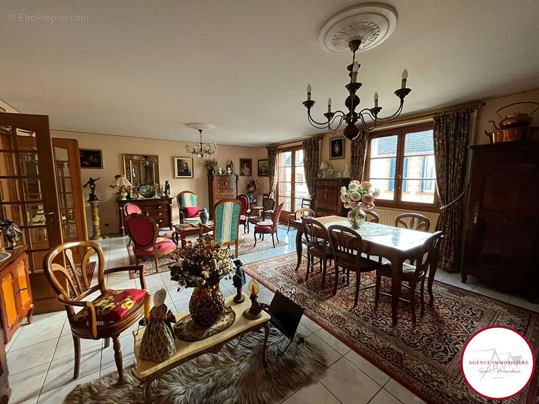 Appartement à SAINT-AMAND-MONTROND