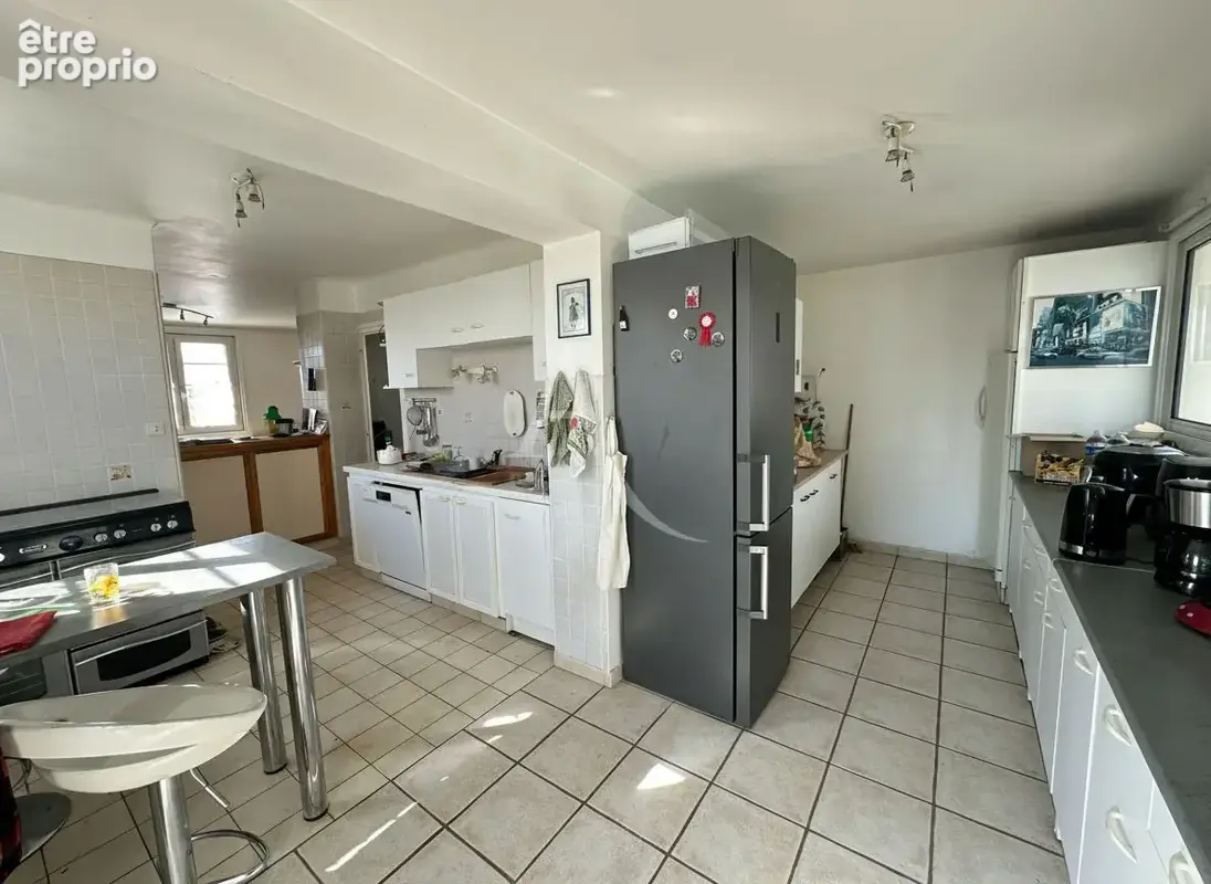 Maison 3 chambres 118 m² à vendre à Maché, avec piscine - photo 2