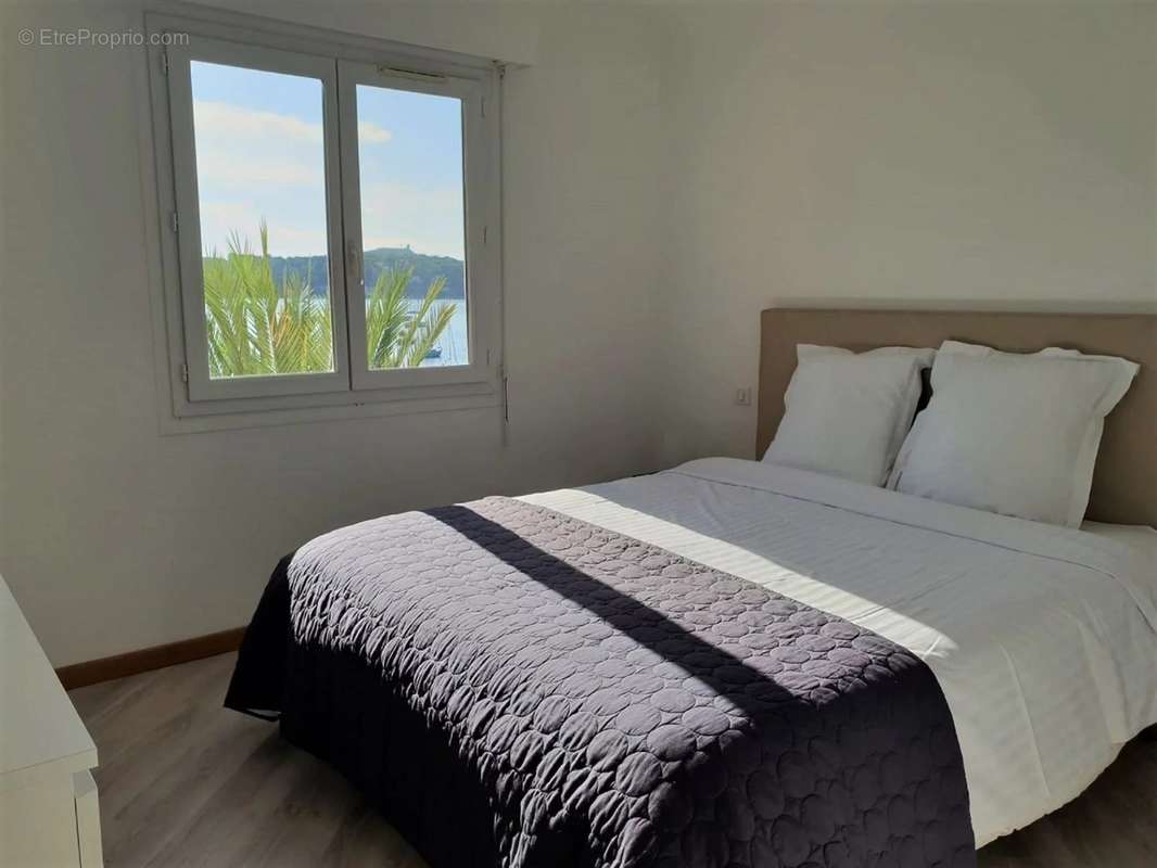 Appartement à VILLEFRANCHE-SUR-MER